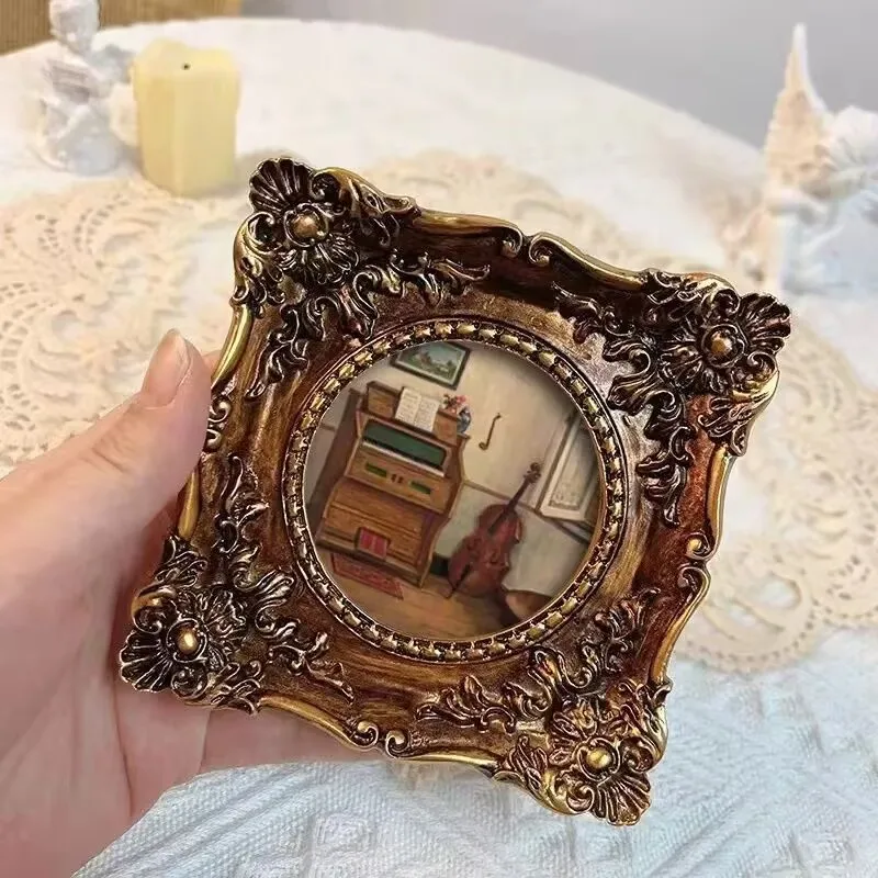 Resin Art In Floor - Retro Cute Relief Picture Frame Craft