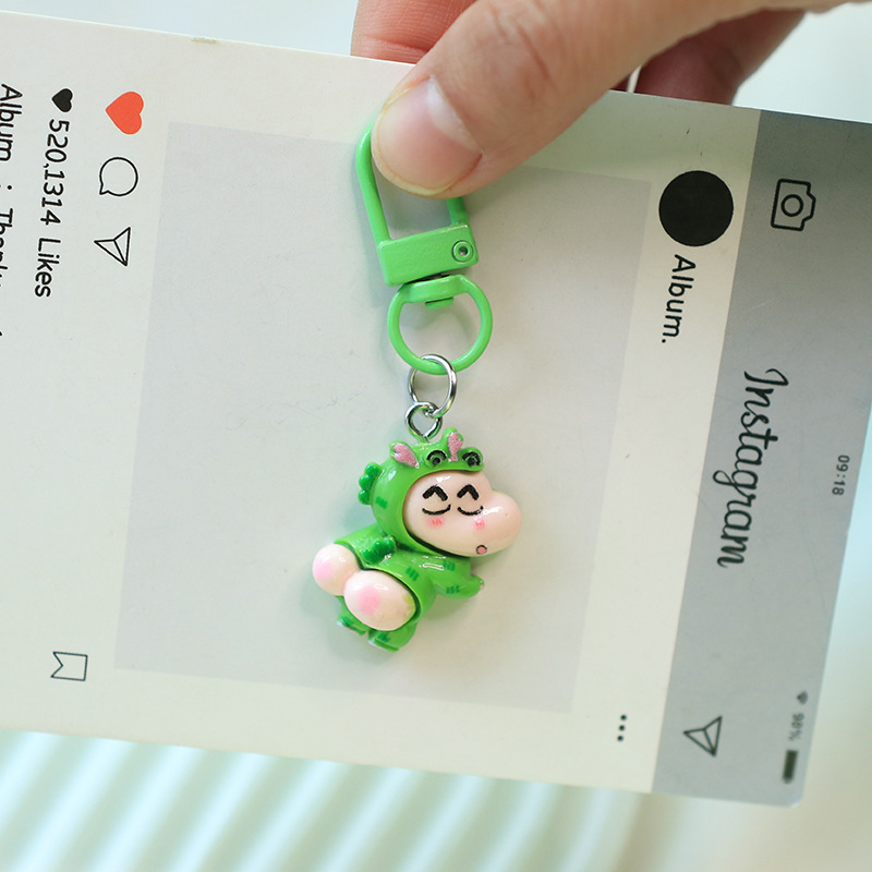 Crayon Shin-chan Keychain High - Resin Art Toys ulasan dan harga