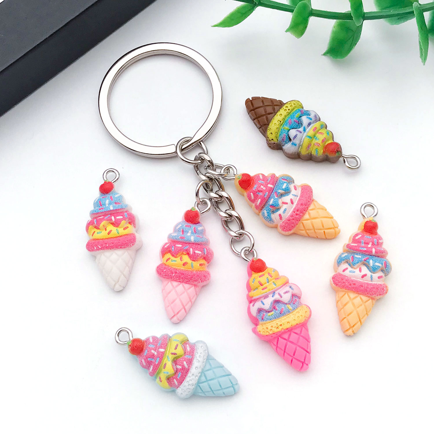 5/12pcs Resin Strawberry Ice C - Resin Art Bracelet ulasan dan harga